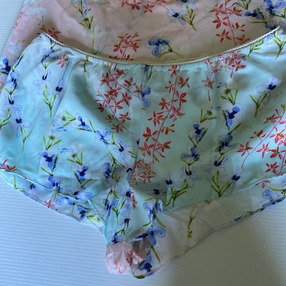 IN BLOOM BY JONQUIL size large
Women's Cami Short Pajamas NWT - Picture 8 of 11